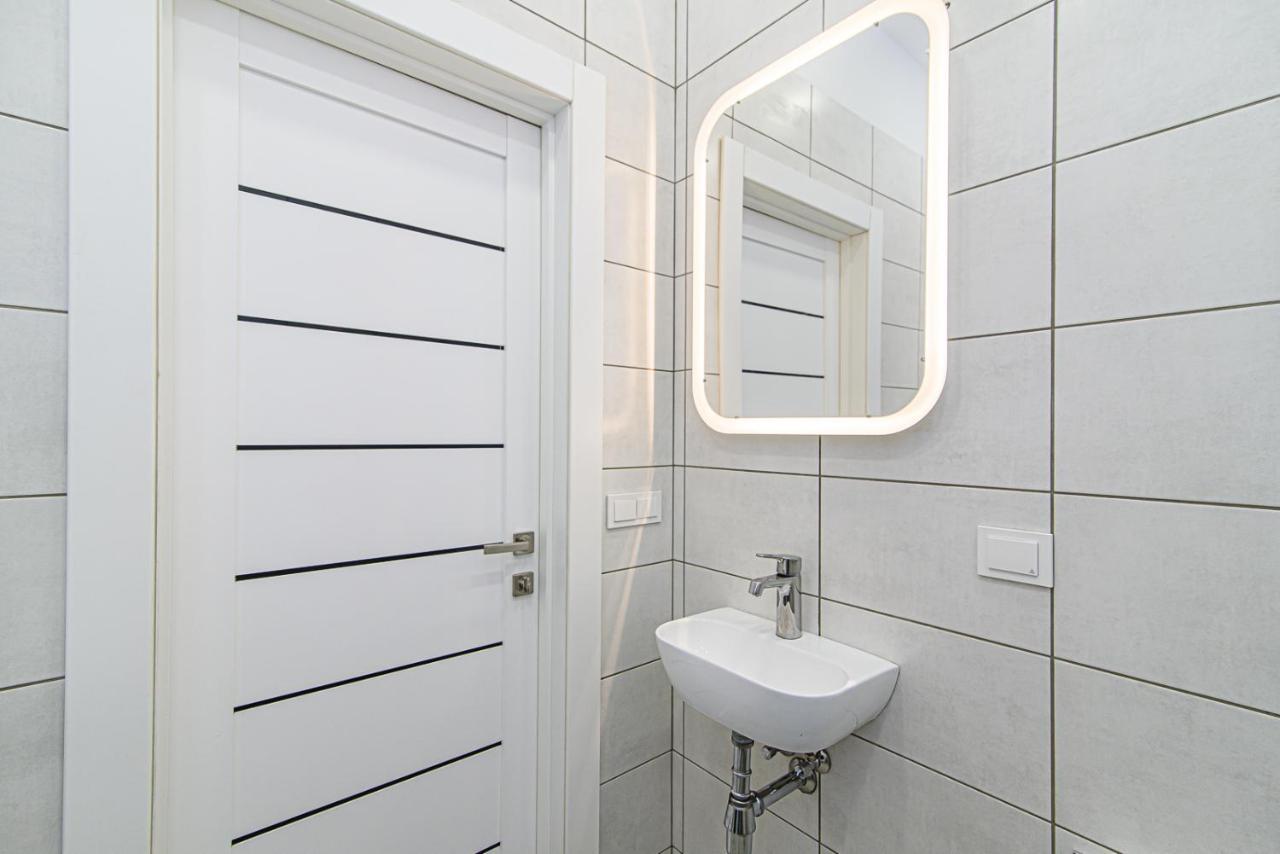 Welcoming Studio In Historic With Free Parking By Urban Rent Appartement Vilnius